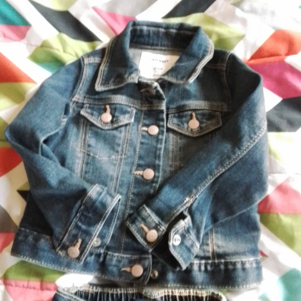 Old Navy toddler girls Old Navy distressed Denium Bundle good preloved